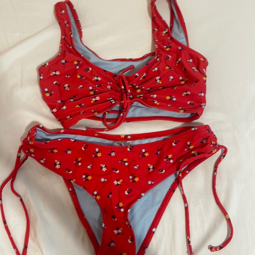 Red floral bikini set!